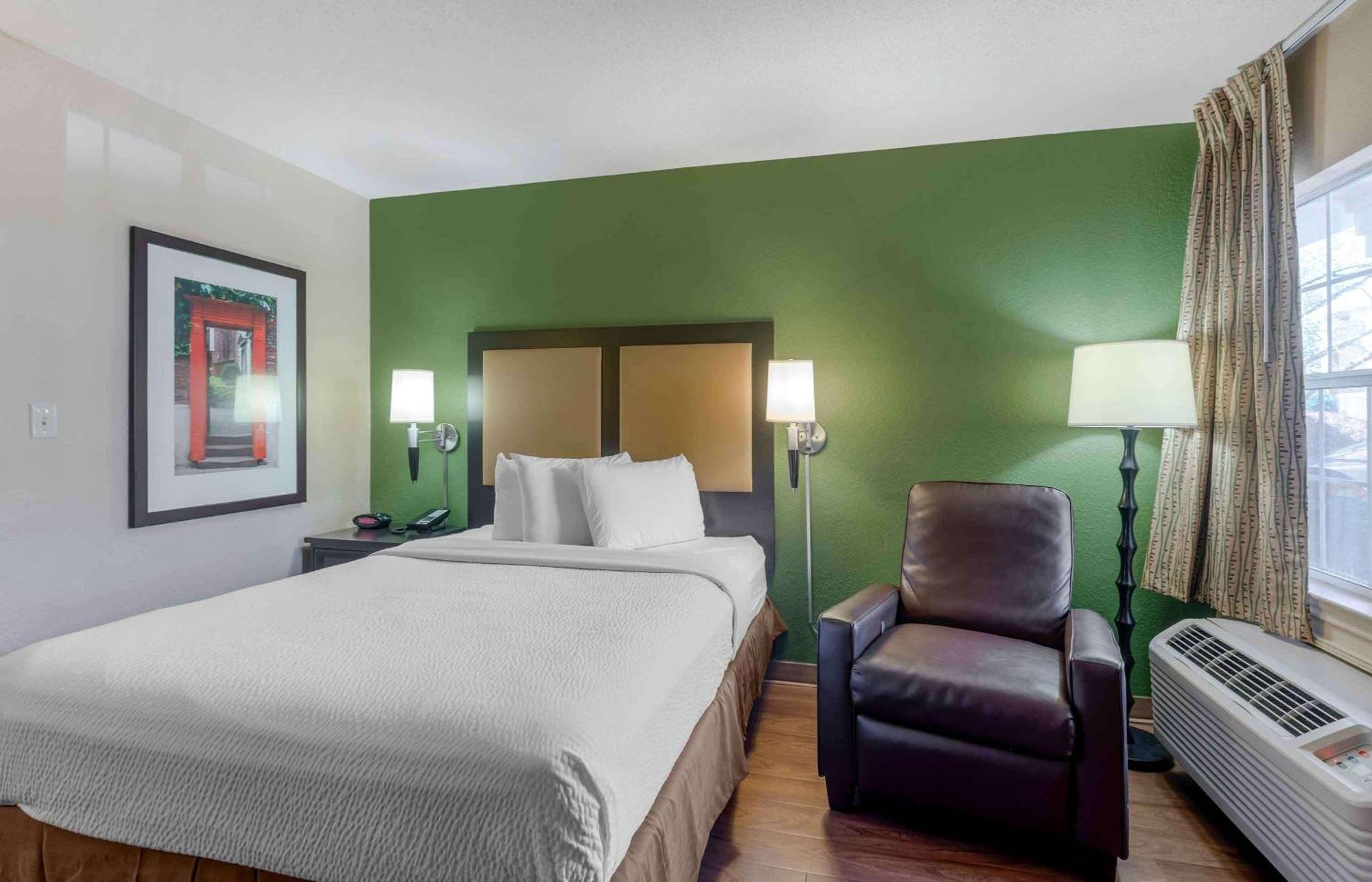 Extended Stay America Select Suites - Atlanta - Perimeter - Hammond Drive Sandy Springs Bagian luar foto